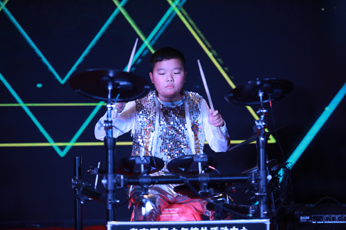 大禹漢光2018年“同心同行，共創(chuàng)未來”主題年會(huì)圓滿成功