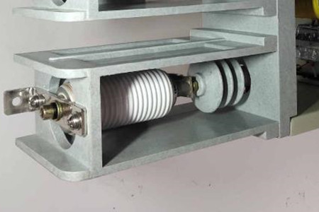 怎樣解決真空滅弧室漏氣？定期檢測(cè)有必要！